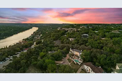 3913 Bonnell Drive, Austin, TX 78731 - Photo 3