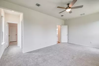 910 Yellow Ribbon Cove, Jarrell, TX 76537 - Photo 13