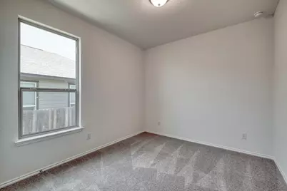 910 Yellow Ribbon Cove, Jarrell, TX 76537 - Photo 17