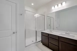 910 Yellow Ribbon Cove, Jarrell, TX 76537 - Photo 15