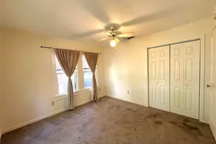 405 Mills St, Smithville, TX 78957 - Photo 13