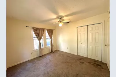 405 Mills Street, Smithville, TX 78957 - Photo 13