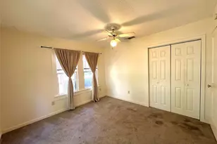 405 Mills St, Smithville, TX 78957 - Photo 13