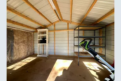 405 Mills Street, Smithville, TX 78957 - Photo 21