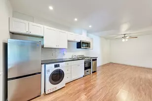 306 E 30th St, Austin, TX 78705 - Photo 11