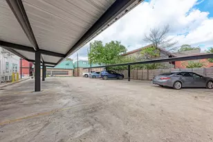 306 E 30th St, Austin, TX 78705 - Photo 7