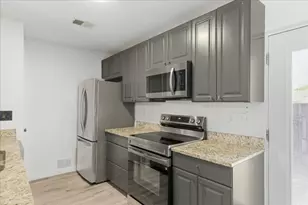 1015 E Yager Ln, Austin, TX 78753 - Photo 7