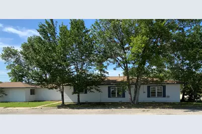 408 S Grimes Street, Giddings, TX 78942 - Photo 3