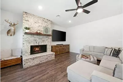 150 McNaughton Drive, Liberty Hill, TX 78642 - Photo 11