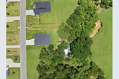 150 McNaughton Drive, Liberty Hill, TX 78642 - Photo 3