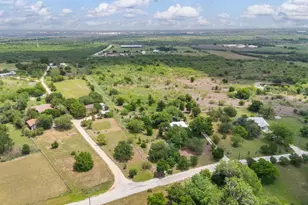 907 Horace Howard Dr, San Marcos, TX 78666 - Photo 11