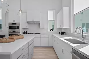 3816 Berkman Dr, Austin, TX 78723 - Photo 7