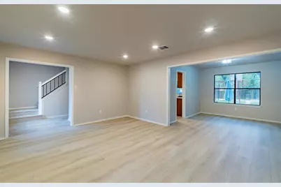 8007 Buckshot Trail, Austin, TX 78729 - Photo 5