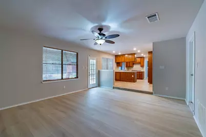 8007 Buckshot Trail, Austin, TX 78729 - Photo 17