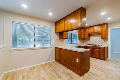 8007 Buckshot Trail, Austin, TX 78729 - Photo 15