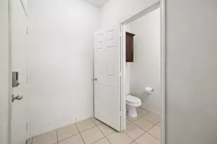 8601 Rock Pigeon Dr, Austin, TX 78729 - Photo 19