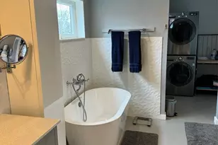 2109 Riverview St, Austin, TX 78702 - Photo 21