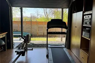 2109 Riverview St, Austin, TX 78702 - Photo 31