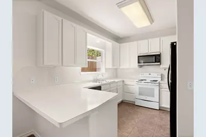 7312 E Ben White Boulevard #16, Austin, TX 78741 - Photo 7