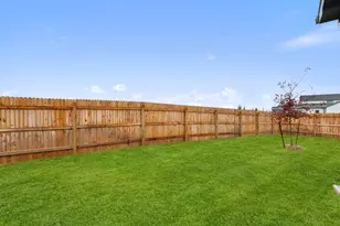 2025 Applewood Dr, Lockhart, TX 78644 - Photo 31