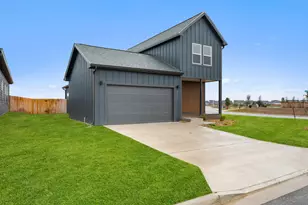 2025 Applewood Dr, Lockhart, TX 78644 - Photo 3