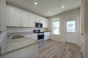 221 Cherry Vine Dr, Buda, TX 78610 - Photo 11