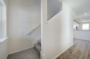 221 Cherry Vine Dr, Buda, TX 78610 - Photo 17