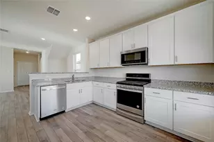 221 Cherry Vine Dr, Buda, TX 78610 - Photo 13