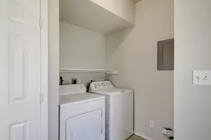 2206 Pennsylvania Ave, Austin, TX 78702 - Photo 23