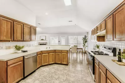 [Address not provided], Austin, TX 78749 - Photo 9