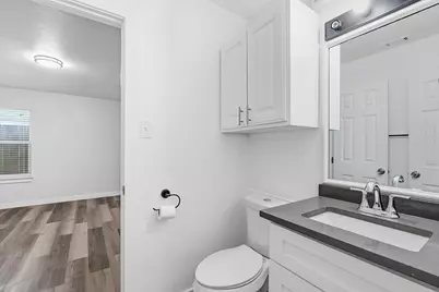 1911 Hearthside Drive #A/B, Austin, TX 78757 - Photo 17