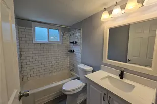 2504 Manor Cir, Austin, TX 78723 - Photo 17