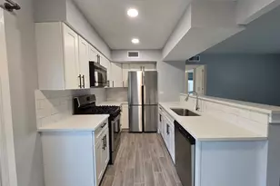 2504 Manor Cir, Austin, TX 78723 - Photo 7