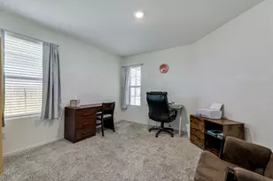 557 Greatest Gift Wy, Jarrell, TX 76537 - Photo 21