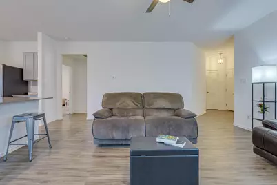 557 Greatest Gift Way, Jarrell, TX 76537 - Photo 7