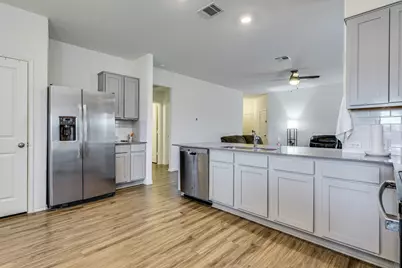 557 Greatest Gift Way, Jarrell, TX 76537 - Photo 15