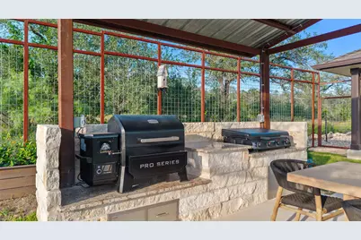 1104 Cliffview Drive, Spicewood, TX 78669 - Photo 31