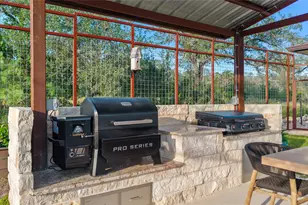 1104 Cliffview Dr, Spicewood, TX 78669 - Photo 31