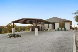 1104 Cliffview Dr, Spicewood, TX 78669 - Photo 25