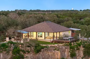 1104 Cliffview Dr, Spicewood, TX 78669 - Photo 27