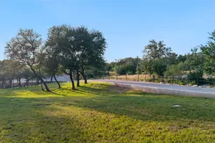 1104 Cliffview Dr, Spicewood, TX 78669 - Photo 31