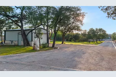 1104 Cliffview Drive, Spicewood, TX 78669 - Photo 33
