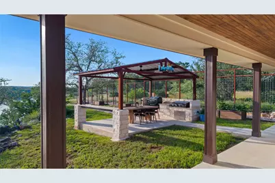 1104 Cliffview Drive, Spicewood, TX 78669 - Photo 29