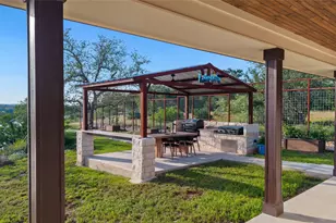 1104 Cliffview Dr, Spicewood, TX 78669 - Photo 29