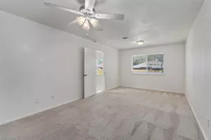 212 Rockcrest Dr, Georgetown, TX 78628 - Photo 13