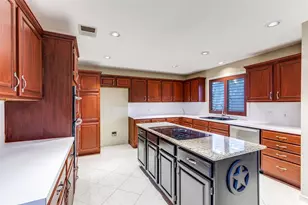 12706 Possum Hollow Dr, Austin, TX 78729 - Photo 3