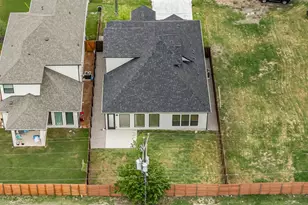 303 W Lane Ave, Manor, TX 78653 - Photo 19