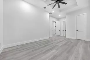 303 W Lane Ave, Manor, TX 78653 - Photo 23