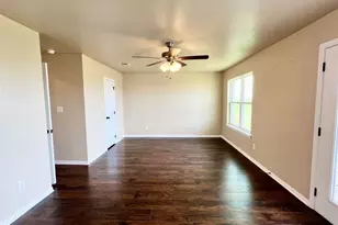 100 Sandstone Dr, Jarrell, TX 76537 - Photo 13