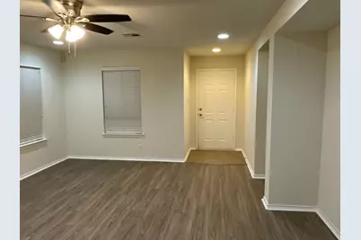 1054 Dorn, Kyle, TX 78640 - Photo 9
